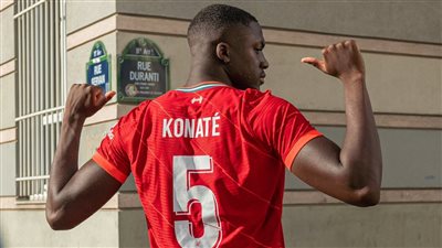 جلسة تصوير خاصة للاعب ليفربول الجديد إبراهيما كوناتي (صور)