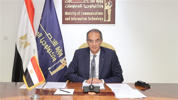 وزير الاتصالات