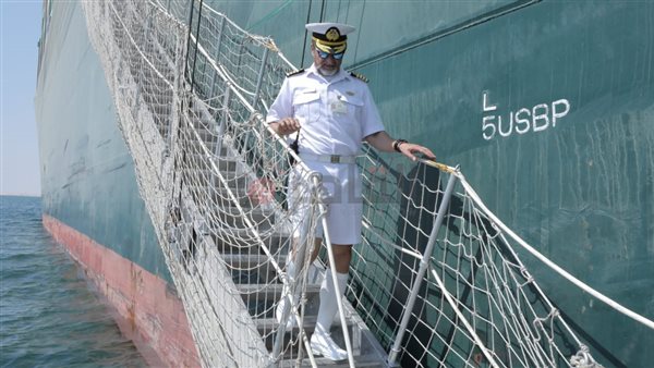 الربان هشام إمام