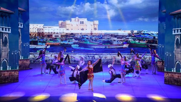 عروض فنية للاحتفال