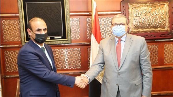 وزير القوى العاملة