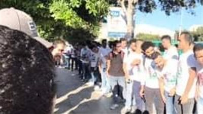 ممر شرفي لطلاب بـ 