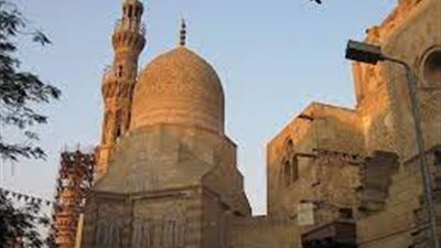 معالم مصر.. مسجد خاير بك بباب الوزير