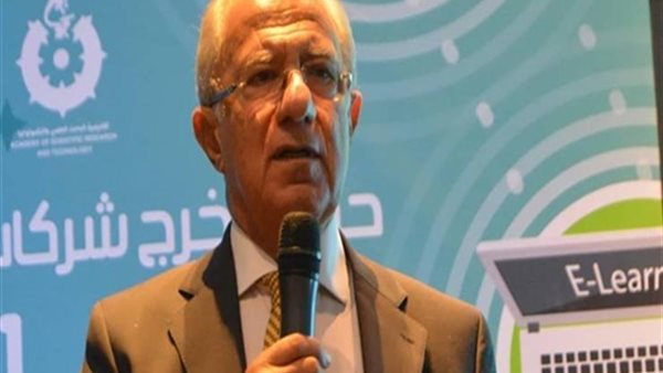  وليد وليد جاد، رئيس