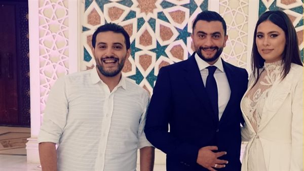 هاجر أحمد مع زوجها