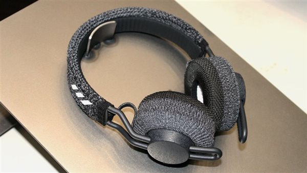 سماعات أديداس