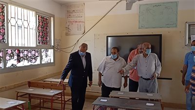 جولة مفاجئة لمحافظ القليوبية لمتابعة الاستعدادات النهائية لامتحانات الثانوية العامة (صور) 