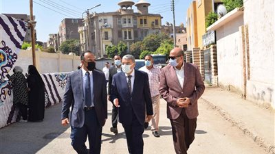 محافظ المنيا يتابع امتحانات الثانوية العامة داخل اللجان