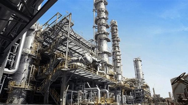 مصنع بتروكيمياويات