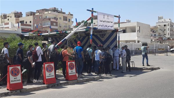 طلاب الثانوية في