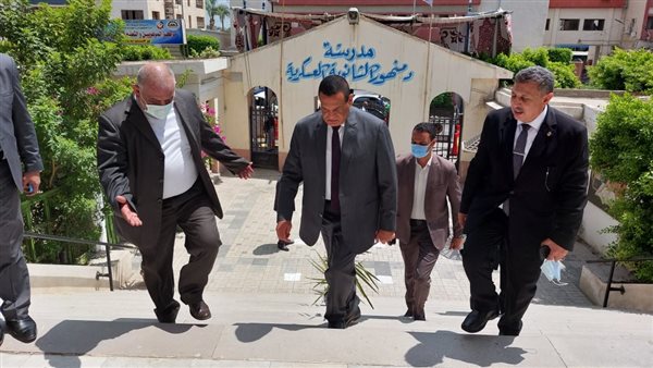 محافظ البحيرة يتفقد