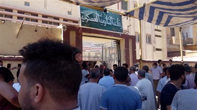 طلاب الثانوية العامة بسوهاج يشتكون من صعوبة امتحان اللغة العربية (صور)