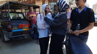 انهيار طلاب الثانوية العامة بالمنيا بسبب امتحان اللغة العربية