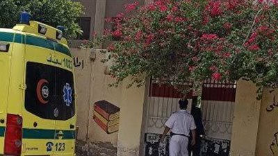 إصابة 3 عمال بكسور إثر سقوطهم من أعلى سقالة داخل مدرسة بقنا