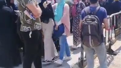 انهيار طالبات عقب امتحان الثانوية العامة ببنها: ورق الأسئلة تأخر ربع ساعة