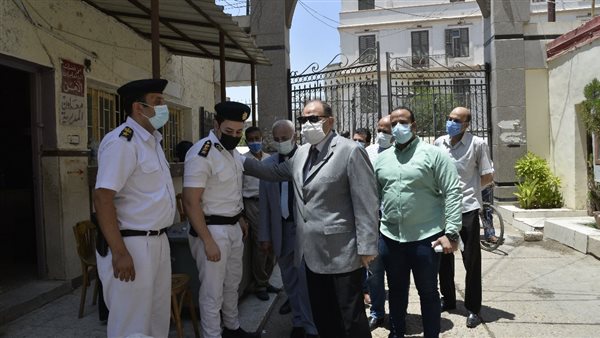 محافظ أسيوط يتفقد