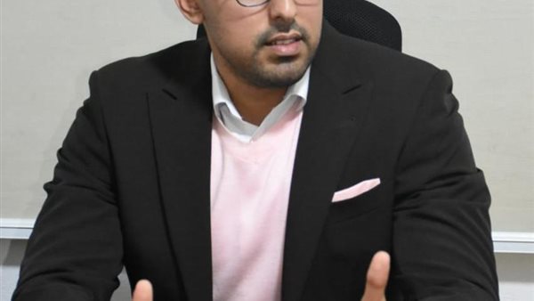 الدكتور نور أسامة