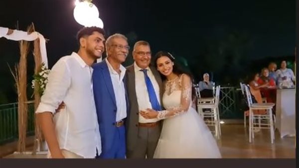 سيد رجب مع نجله زياد