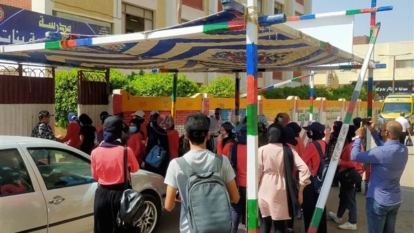 طلاب الثانوية قبل