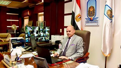 رئيس جامعة الأقصر يبحث إمكانية نقل الطلاب ذوي الاحتياجات الخاصة قُرب محل إقامتهم