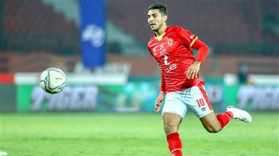 محمد شريف يرزق بمولوده الأول قبل نهائي دوري أبطال إفريقيا