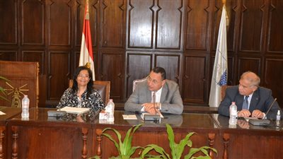 رئيس جامعة الإسكندرية يستقبل وفدين من جامعتي أوشن كونتي ونيوجيرسي سيتي بأمريكا