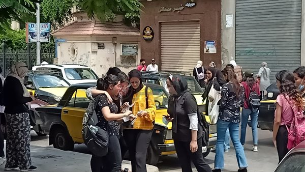 طلاب الأدبي