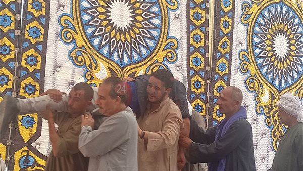 اغماءات في جنازة