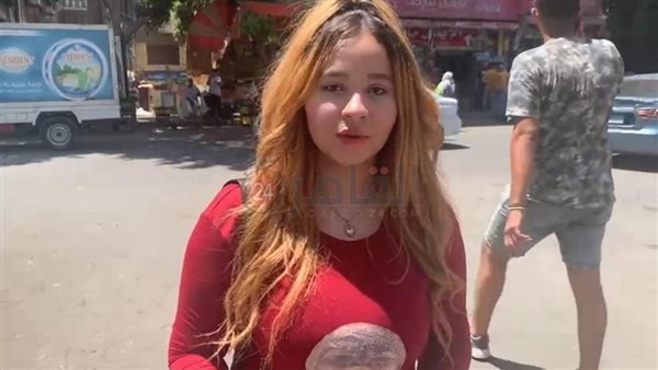 طالبة بالثانوية العامة