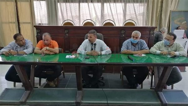 اجتماع رئيس المدينة