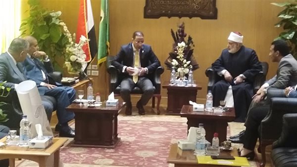 محافظ الفيوم ووكيل