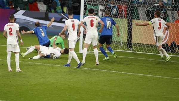 إيطاليا وإنجلترا