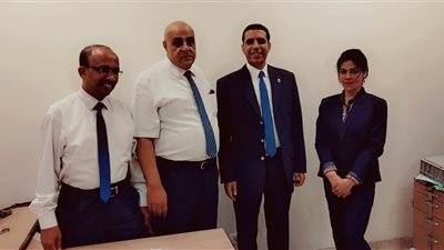 جمارك المطار تضبط راكبة قادمة من لبنان لمحاولتها تهريب كميات من مستحضرات التجميل (صور)