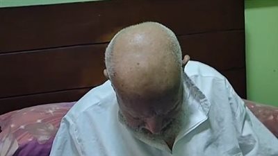 تفاصيل احتجاز مُسن لمدة 15 سنة وسط القمامة بالشرقية (فيديو)