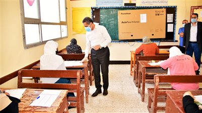 محافظ الغربية يتفقد لجان الثانوية العامة ويتابع أداء الطلاب أثناء الامتحانات