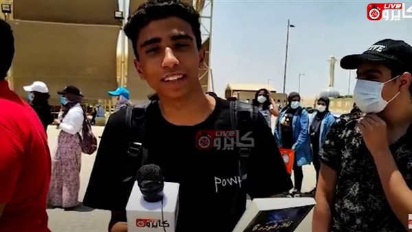 جمهور أحمد يونس بمعرض