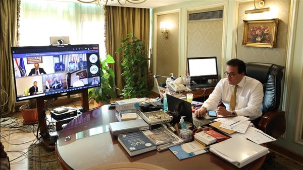 الدكتور خالد عبد