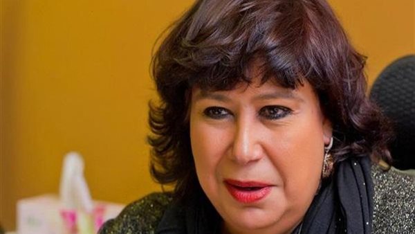 وزيرة الثقافة 