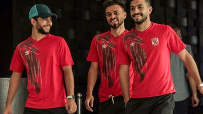 جلسة تصوير للاعبي الأهلي وكايزر تشيفز قبل نهائي دوري الأبطال (صور) 