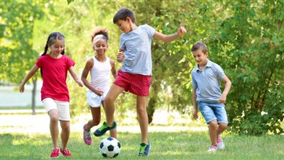 دراسة: الأطفال المقيمون في مناطق عالية من التلوث لديهم تحصيل دراسي ضعيف 