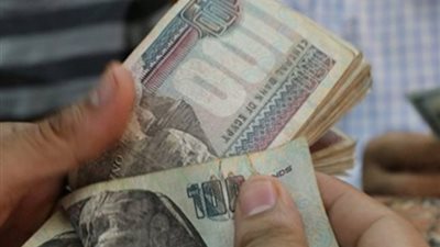 مستشار المفتي يوضح مدى مشروعية إعطاء الزكاة من الفرع للأصل والعكس