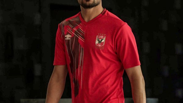 علي لطفي حارس الفريق