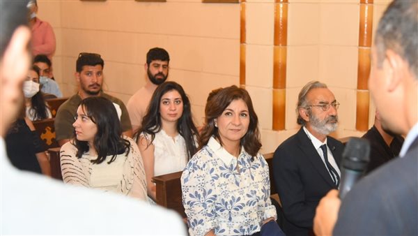 وزيرة الهجرة