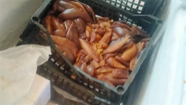 اسماك مدخنة فاسدة