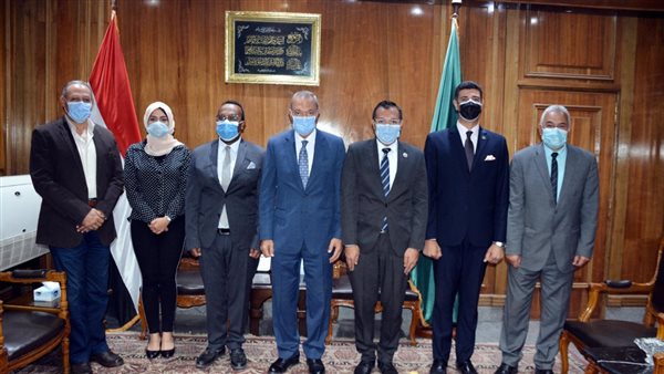 محافظ القليوبية يلتقي