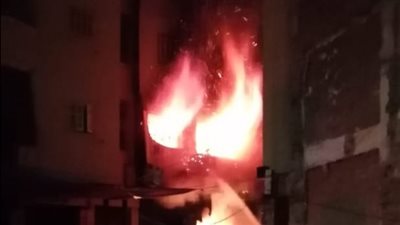 بسبب ماس كهربائي.. نشوب حريق بمنزل بقرية أبومناع في قنا