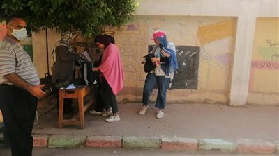 طلاب الثانوية العامة ينتهون من أداء امتحان الأحياء