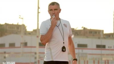 كارتيرون يعلن تشكيل الزمالك أمام أبها السعودي