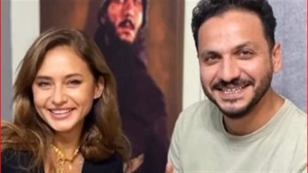 نيللي كريم وبيتر