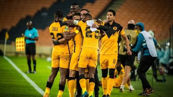 لاعبو كايزر تشيفز